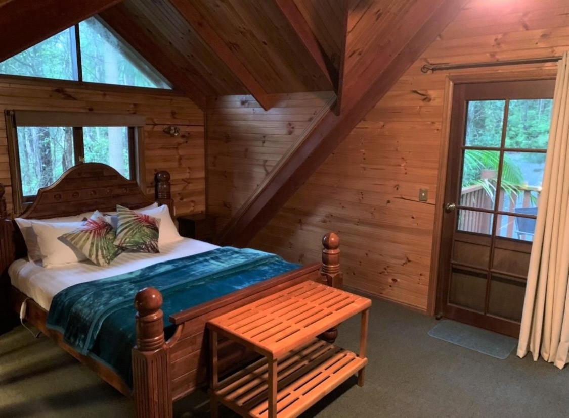 Springbrook Mountain Chalets Экстерьер фото